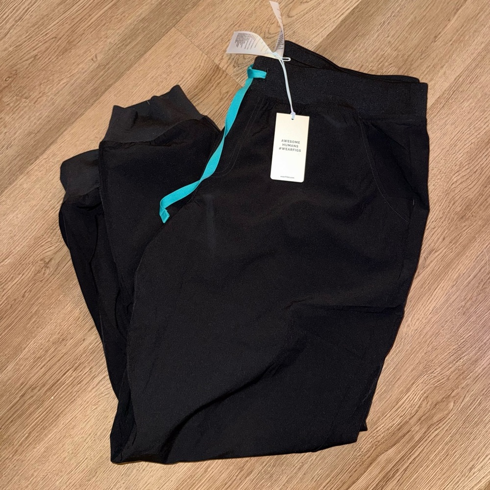 🆕NWT FIGS FREEX Zamora Jogger Scrub Pants